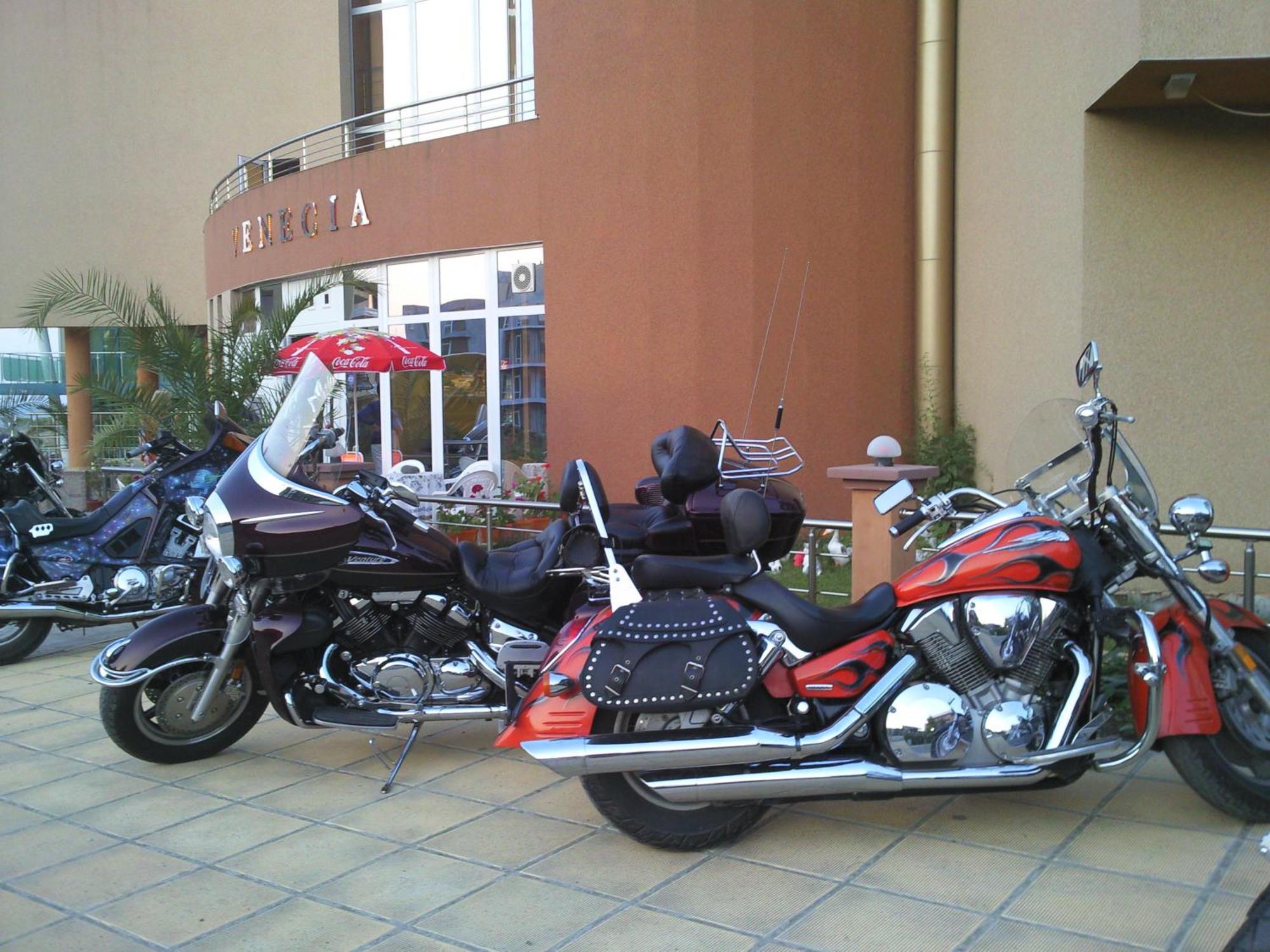 Hotel Venecia Primorsko Luaran gambar